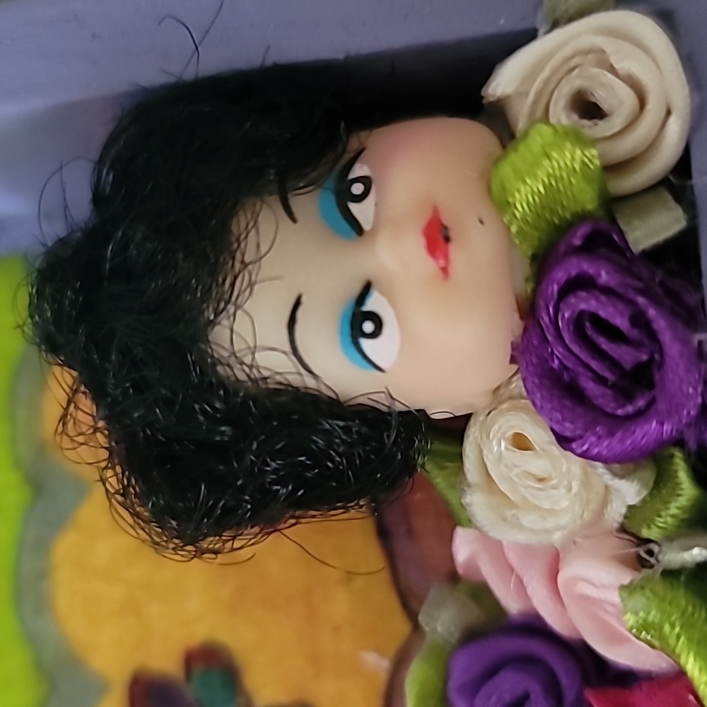 Sarcastic Snarky Home Decor with Doll Head & Ribbon Florals. 5x5" - Picture 4 of 5